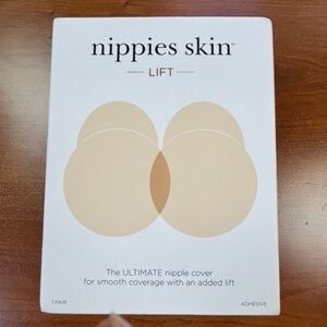 NIB Nippies Skin Lift D+ Cream Color Reusable